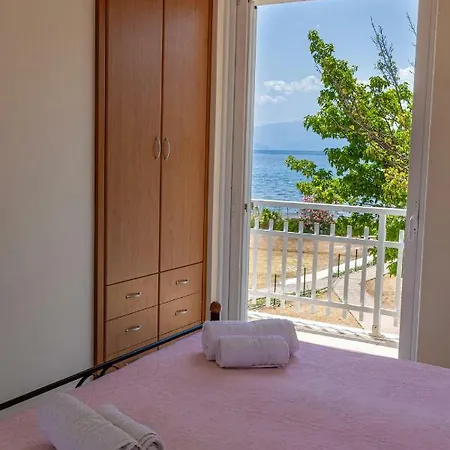 Villaevanafplion Παραλία Ιρίων
